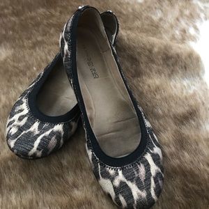 Bandolino leopard ballet flats